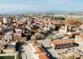 Fontanero Parets del Vallès edificio emblemático junto a calles antiguas y arquitectura local distintiva